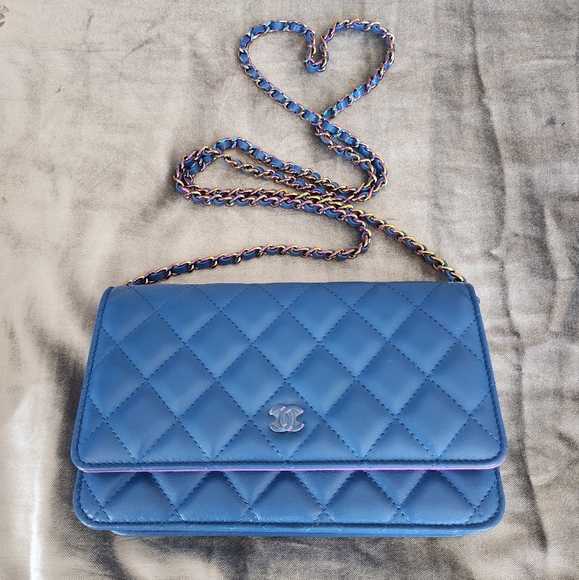 Chanel - Picture 1 of 14